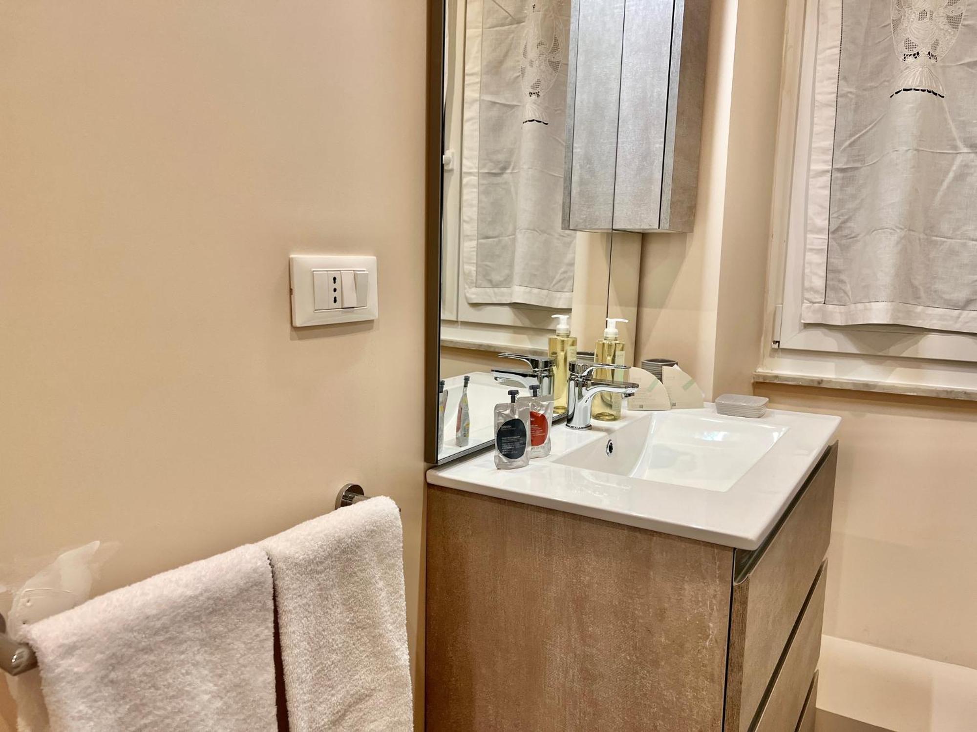 Lomellini One Apartman Genova Kültér fotó